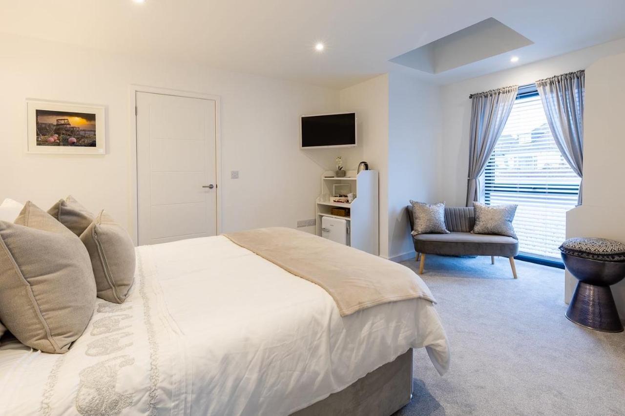 Sea Esta Guesthouse Mudeford Bagian luar foto