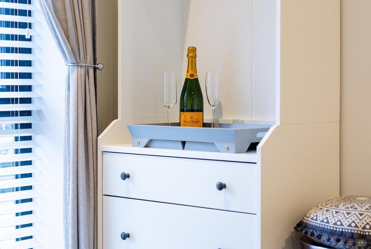 Sea Esta Guesthouse Mudeford Bagian luar foto